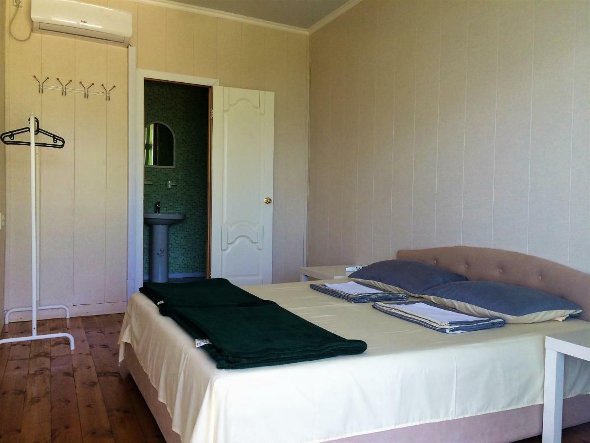 U Valery Hotel New Athos Екстериор снимка